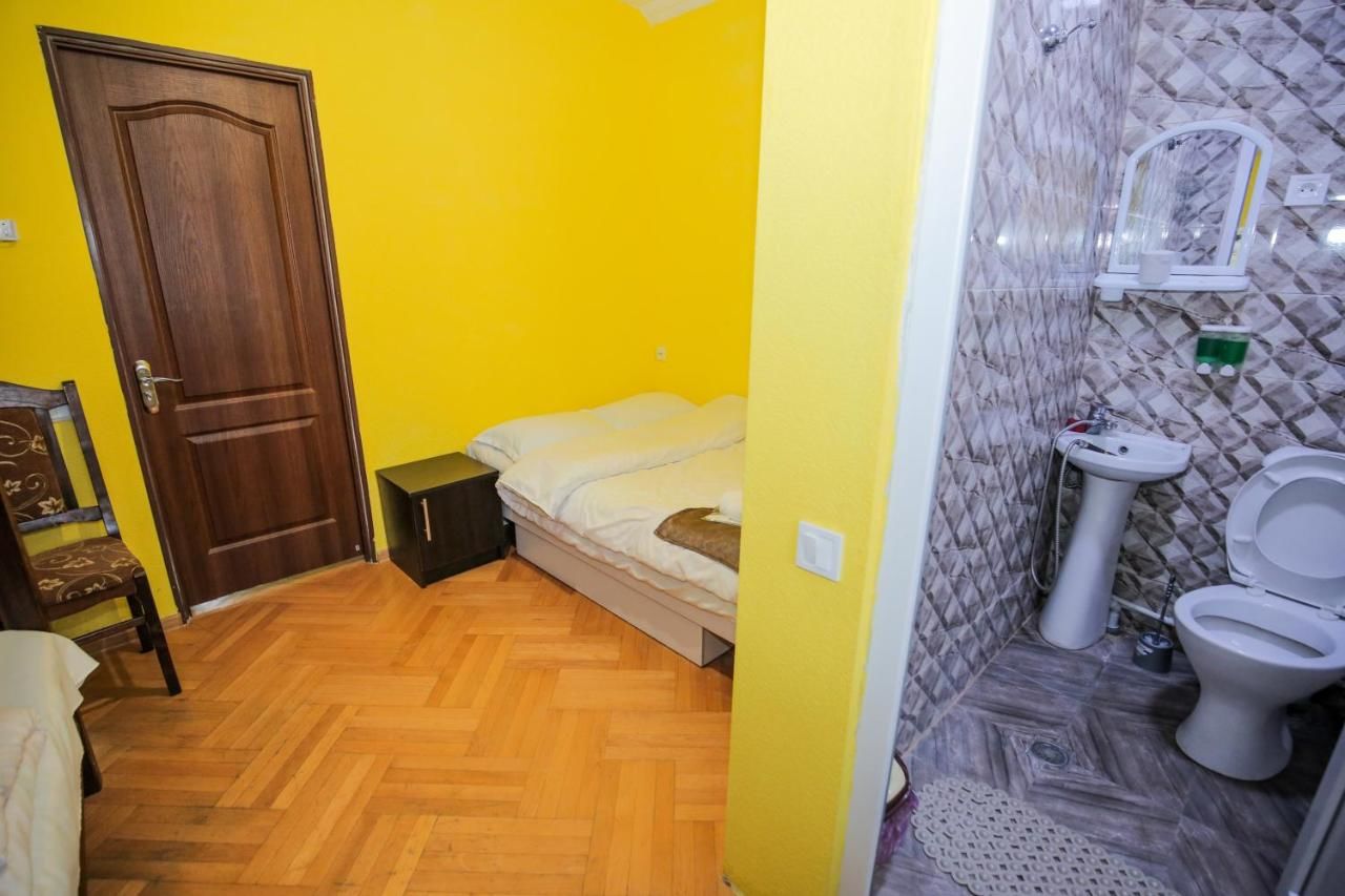 Гостевой дом Family Hotel Laba Тбилиси-15