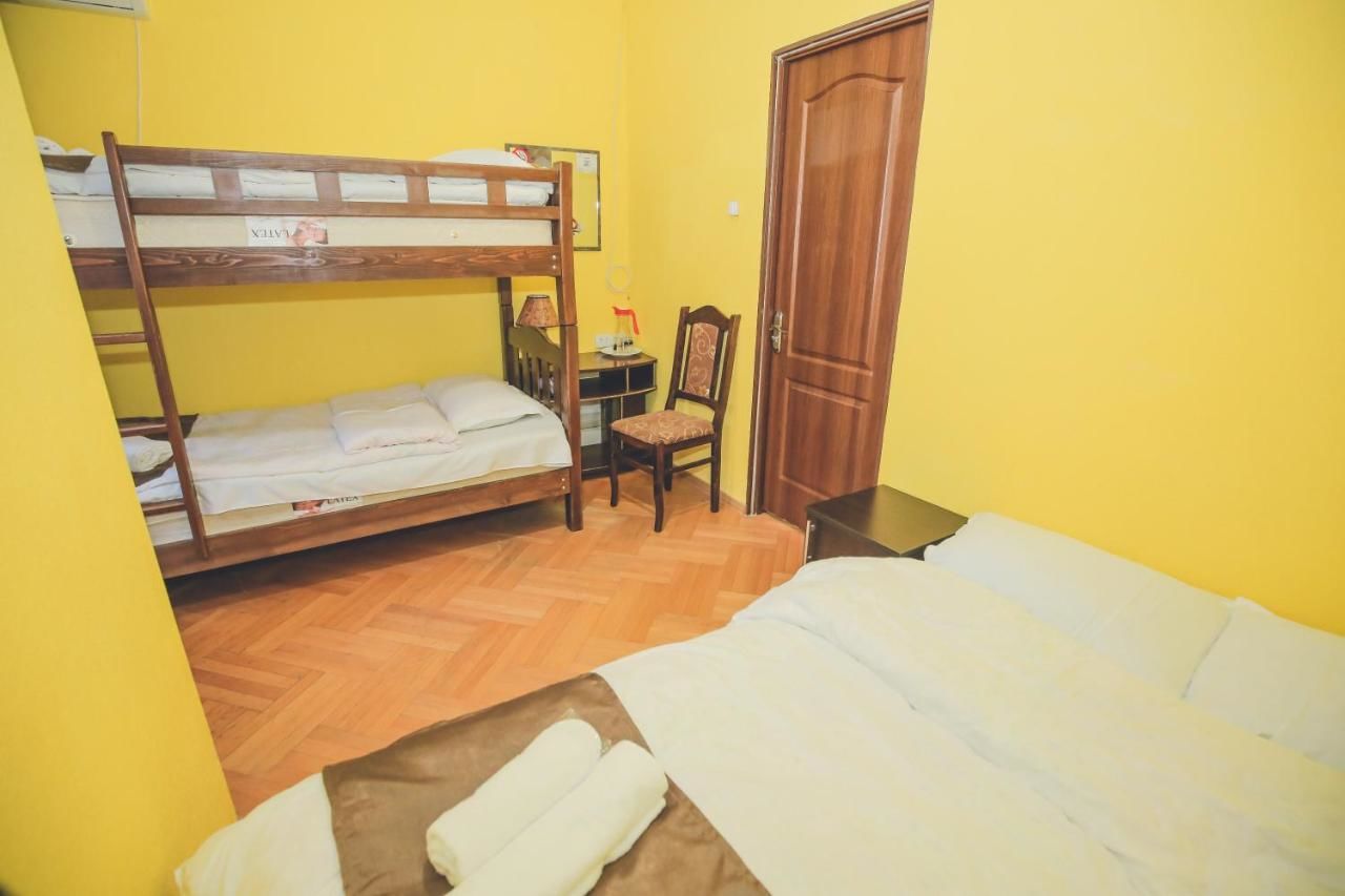 Гостевой дом Family Hotel Laba Тбилиси-16