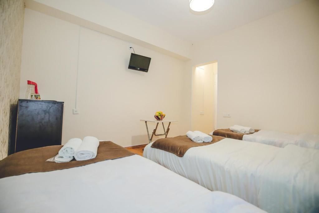 Гостевой дом Family Hotel Laba Тбилиси-52