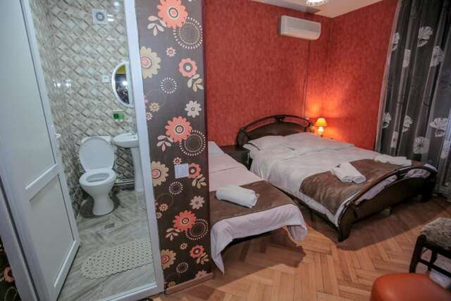 Гостевой дом Family Hotel Laba Тбилиси-18