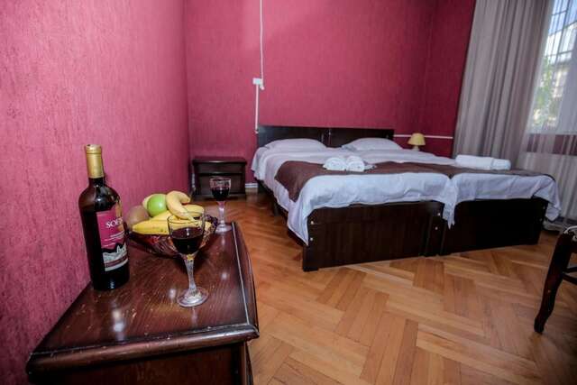 Гостевой дом Family Hotel Laba Тбилиси-9